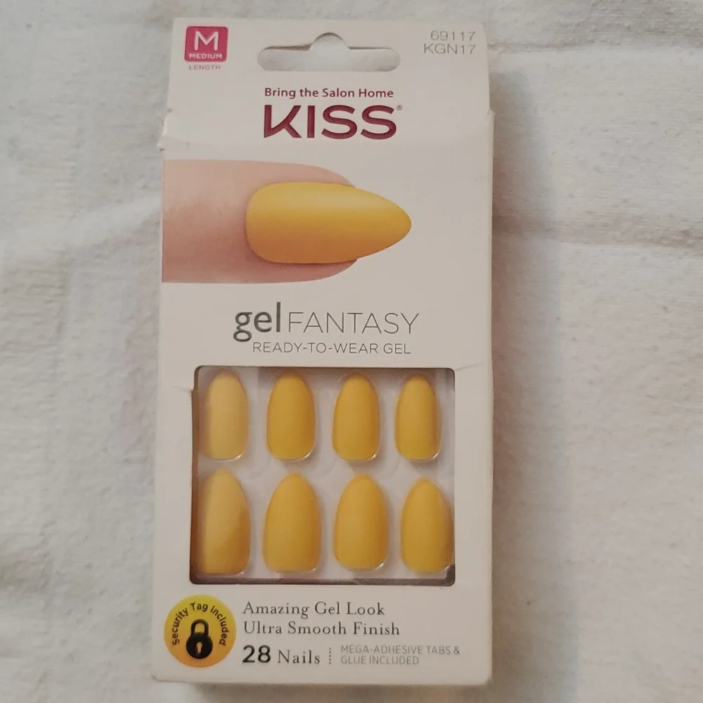 Kiss 💋 Press On Nails - Picture 1 of 6